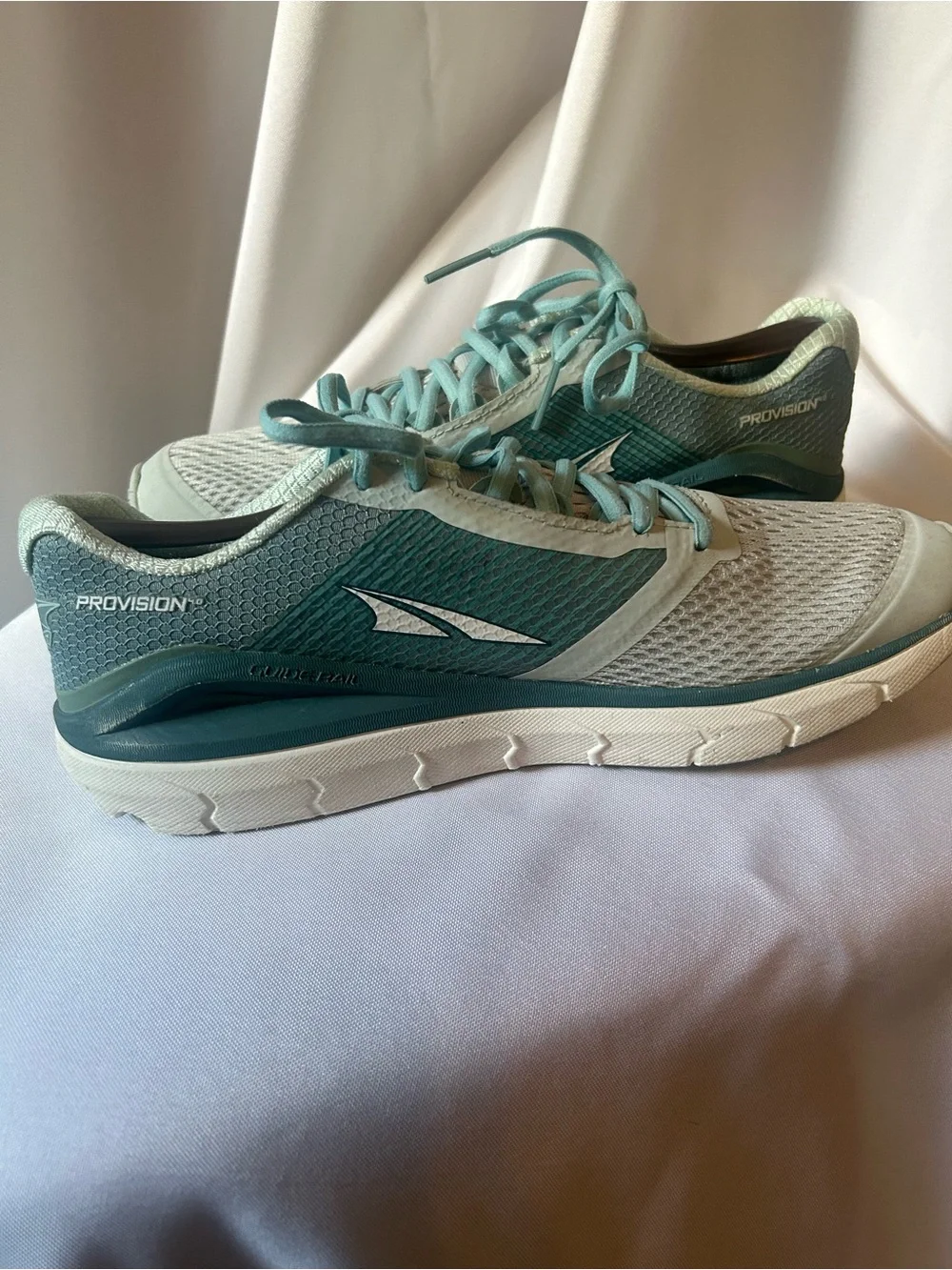 Altra Women’s Provision Running Shoes in Light Teal and Mint